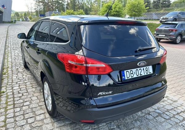 Ford Focus cena 38900 przebieg: 147000, rok produkcji 2015 z Wałbrzych małe 742